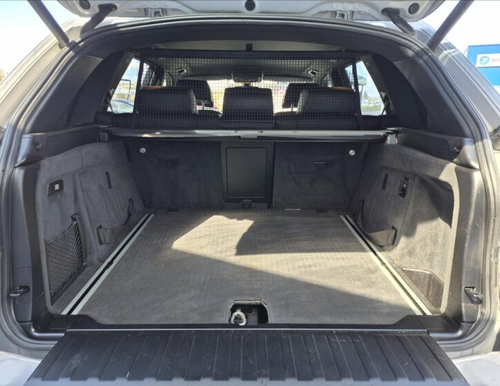 BMW X5 SUV / Terénní 3,0 l 173 kw