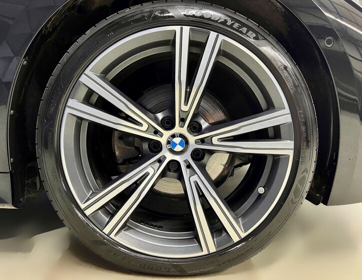 BMW Řada 3 Sedan / Limuzína 2,0 l 140 kw