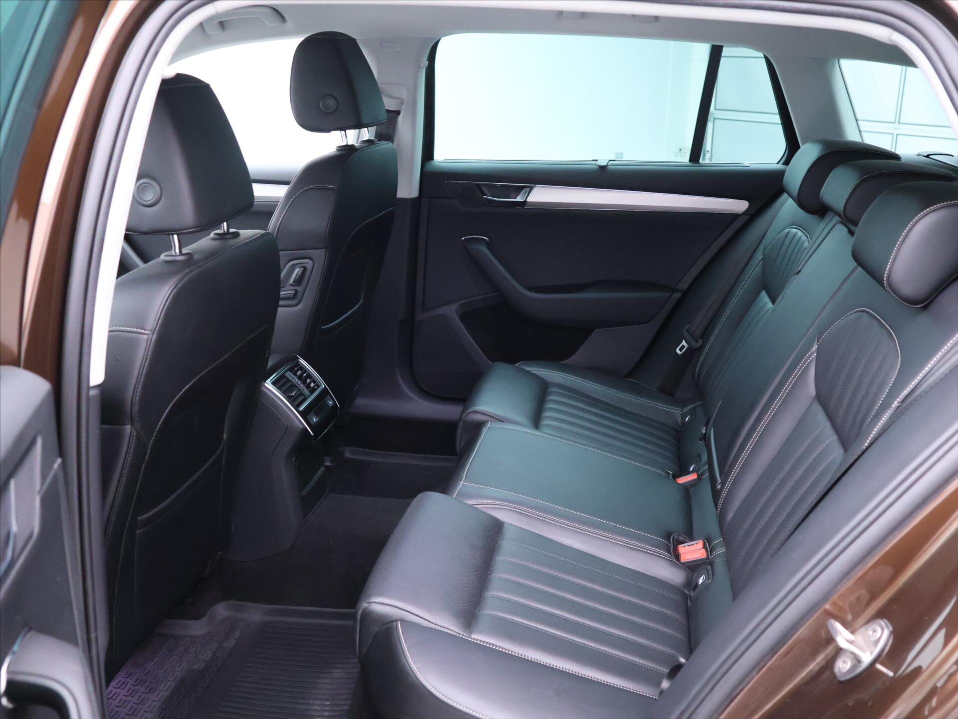 Škoda Superb Kombi 2,0 l 110 kw