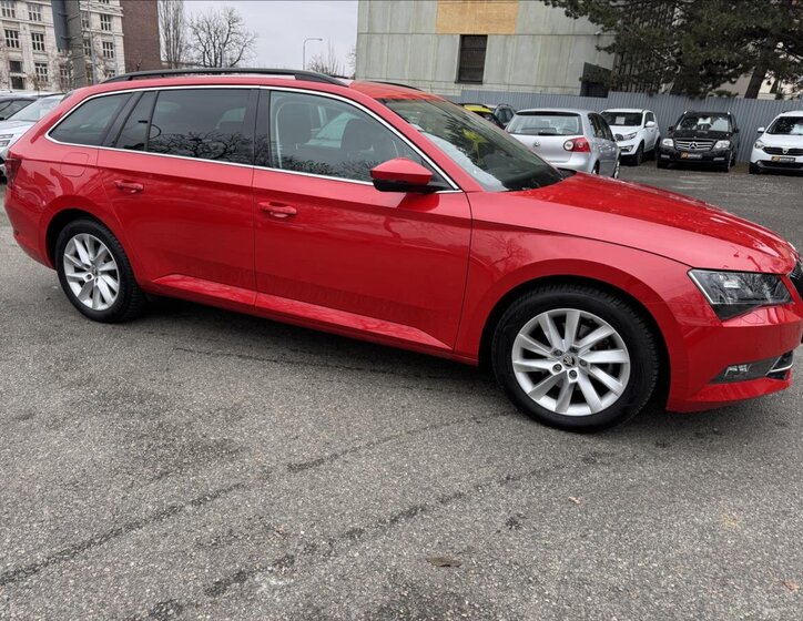 Škoda Superb Kombi 2,0 l 110 kw