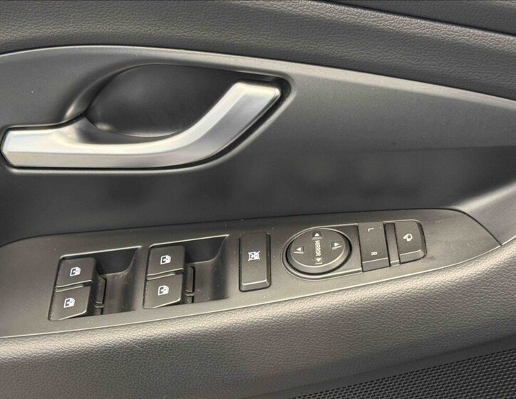 Hyundai i30 Kombi 998,0 73 kw