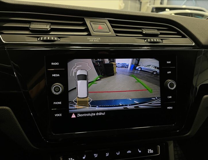 Volkswagen Touran MPV 1,5 l 110 kw