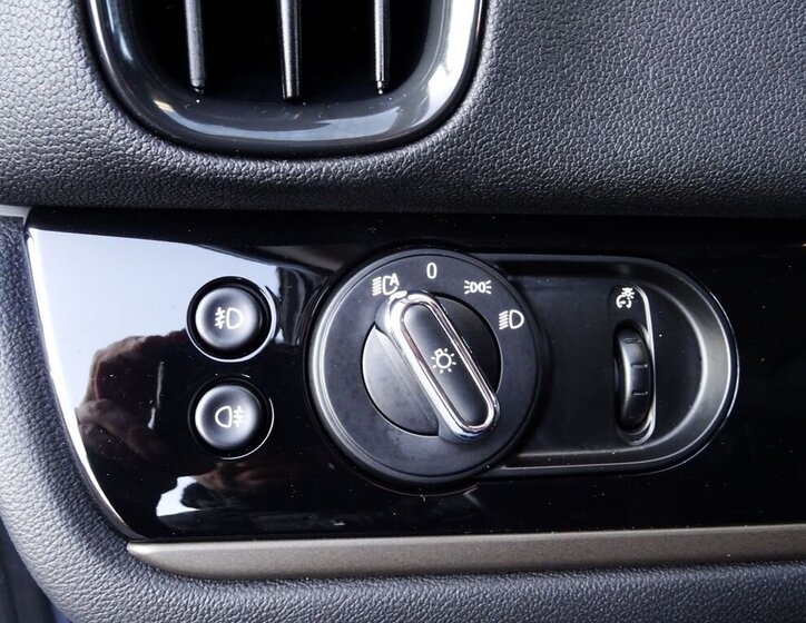 Mini Ostatní Kombi 1,5 l 165 kw