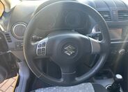 Suzuki SX4 16