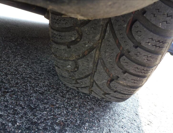 Volkswagen Passat Kombi 1,6 l 74 kw