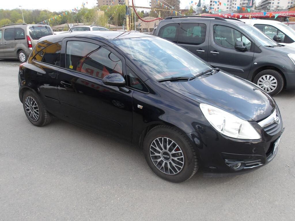 Opel Corsa Hatchback 1,2 l 59 kw