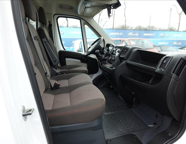 Peugeot Boxer Ostatní 2,0 l 120 kw