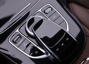 Mercedes-Benz Třídy E Sedan 2,0 l 143 kw