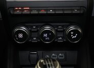 Mitsubishi Colt Hatchback 999,0 67 kw