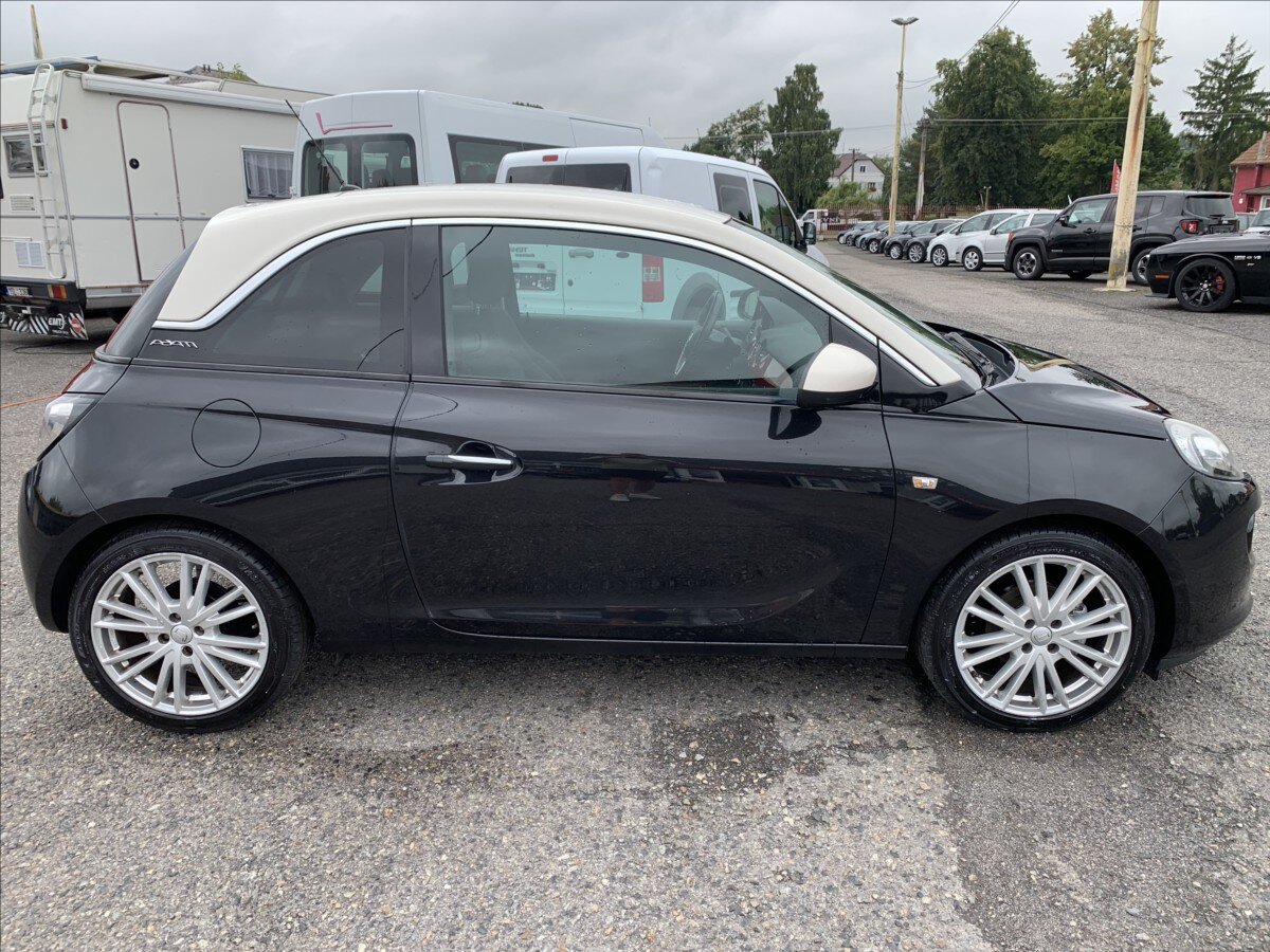 Opel Adam Hatchback 1,4 l 64 kw