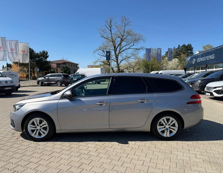 Peugeot 308 Kombi 1,2 l 81 kw