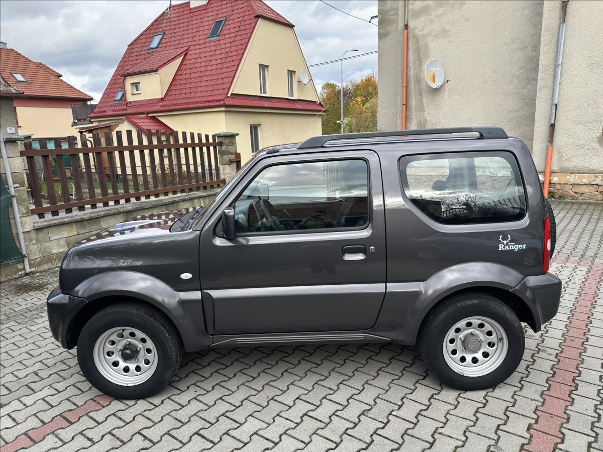 Suzuki Jimny SUV 1,3 l 63 kw