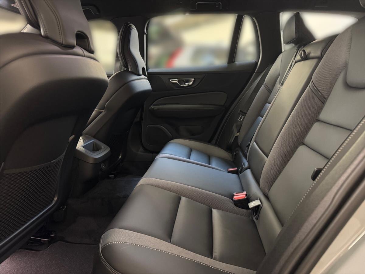 Volvo V60 Kombi 2,0 l 145 kw