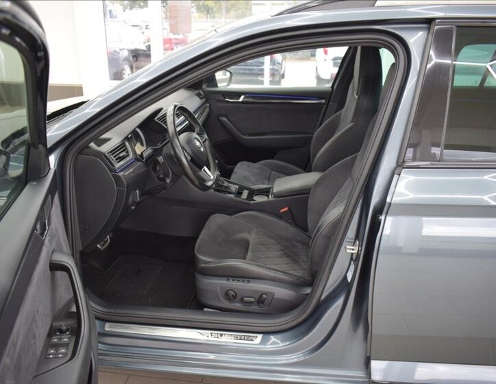 Škoda Superb 10