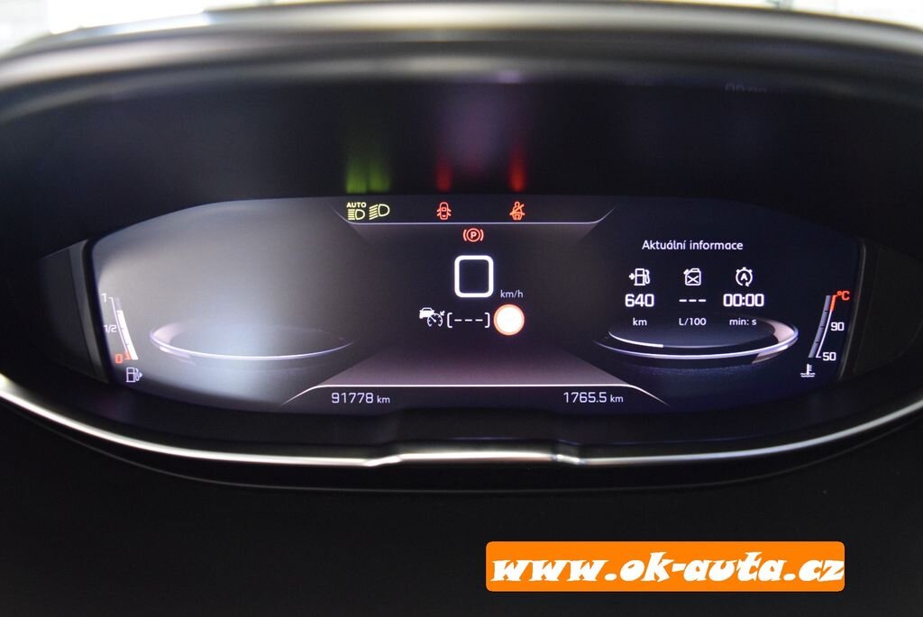 Peugeot 5008 MPV 1,5 l 96 kw