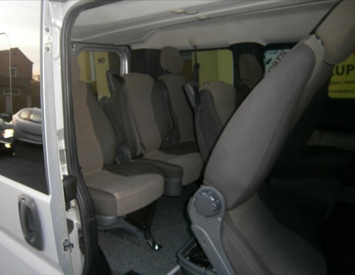 Peugeot Boxer Kombi 2,2 l 96 kw