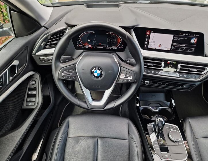 BMW Řada 2 Sedan / Limuzína 2,0 l 110 kw