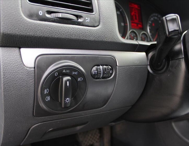 Volkswagen Golf Kombi 1,9 l 77 kw