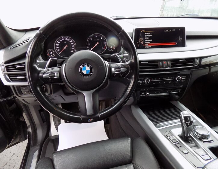 BMW X5 25