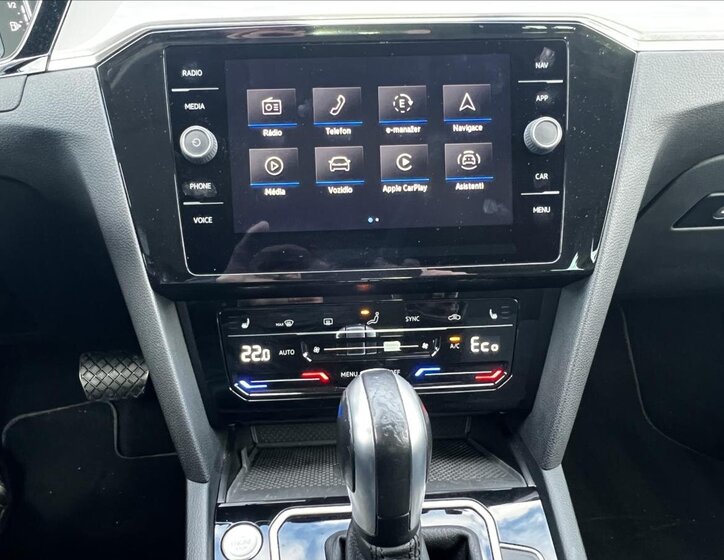 Volkswagen Passat Kombi 1,4 l 160 kw