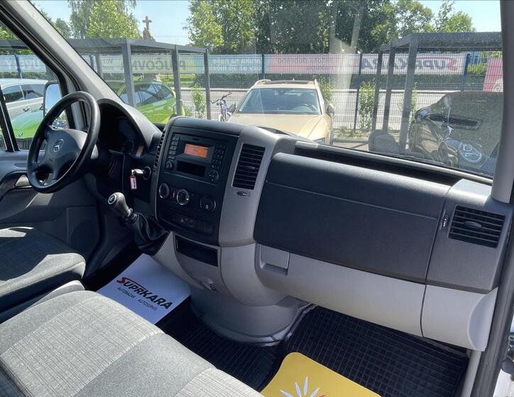 Mercedes-Benz Sprinter 21