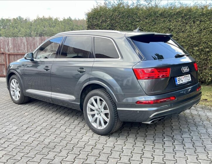 Audi SQ7 SUV / Terénní 4,0 l 320 kw