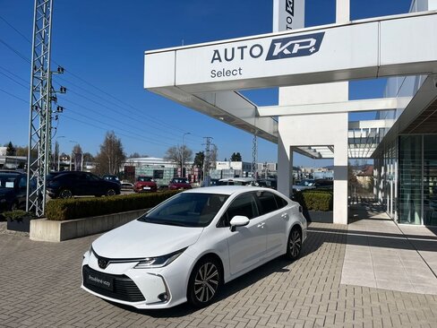 Toyota Corolla Sedan / Limuzína 1,5 l 92 kw