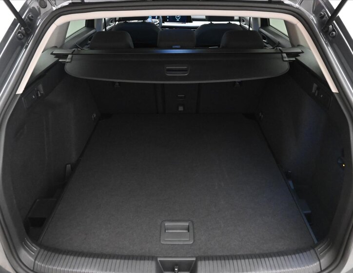 Volkswagen Golf Kombi 2,0 l 110 kw