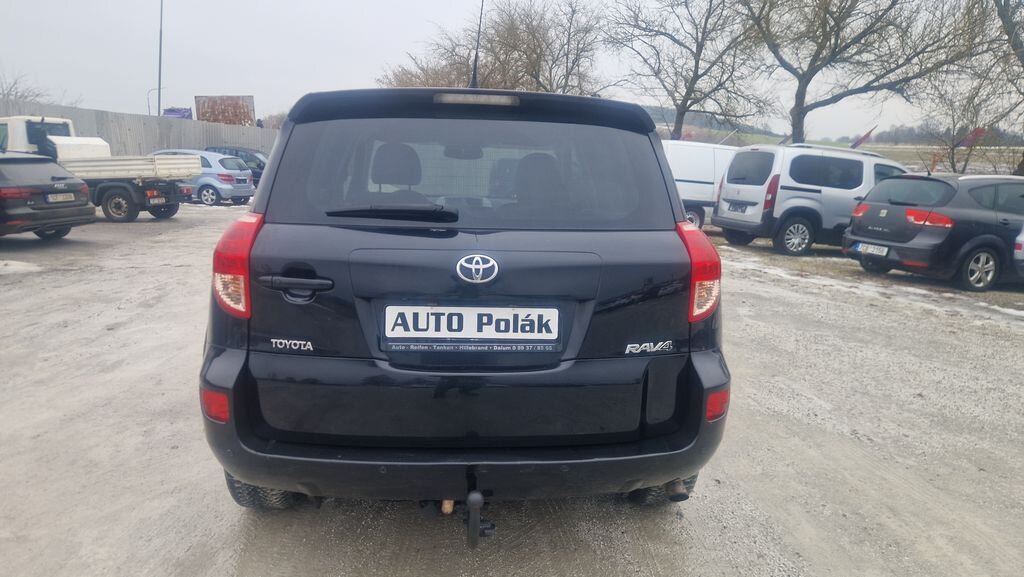 Toyota RAV4 SUV 2,2 l 130 kw