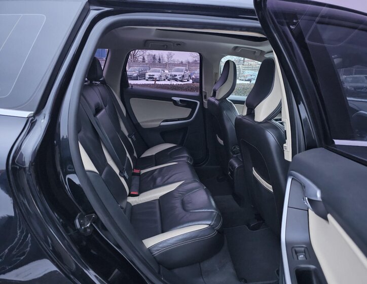 Volvo XC60 SUV 3,0 l 224 kw