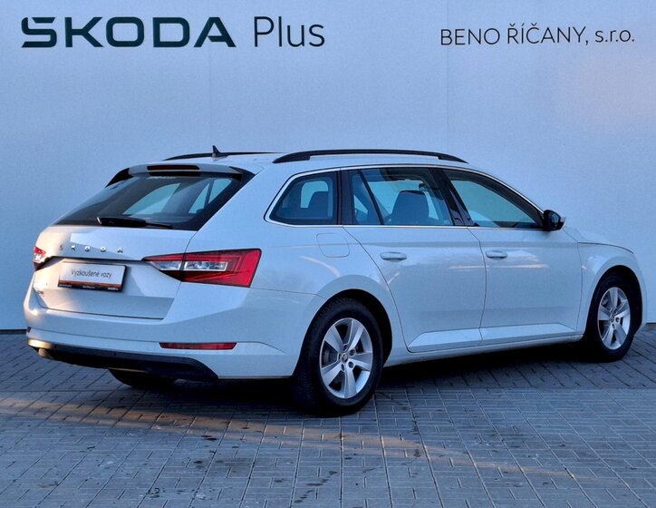 Škoda Superb Kombi 2,0 l 110 kw