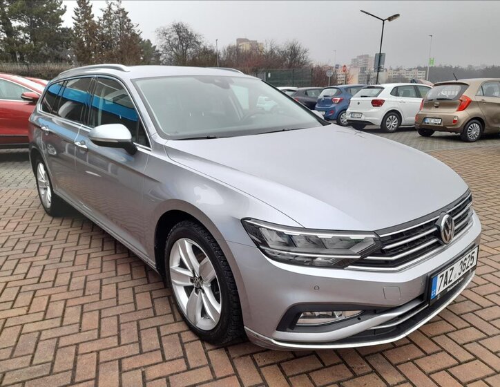 Volkswagen Passat Kombi 1,5 l 110 kw