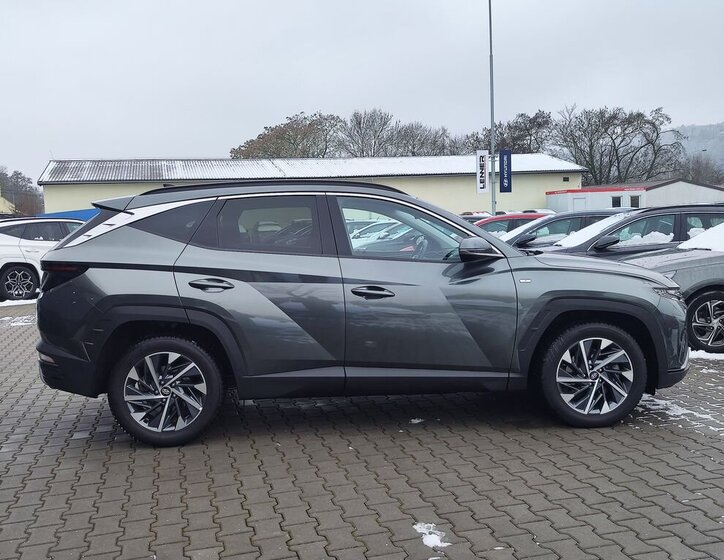 Hyundai Tucson SUV 1,6 l 110 kw