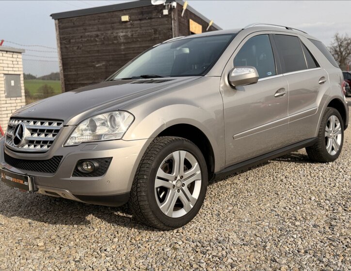 Mercedes-Benz Třídy M Kombi 3,0 l 165 kw