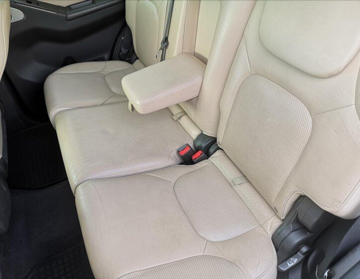 Nissan Pathfinder Kombi 2,5 l 140 kw