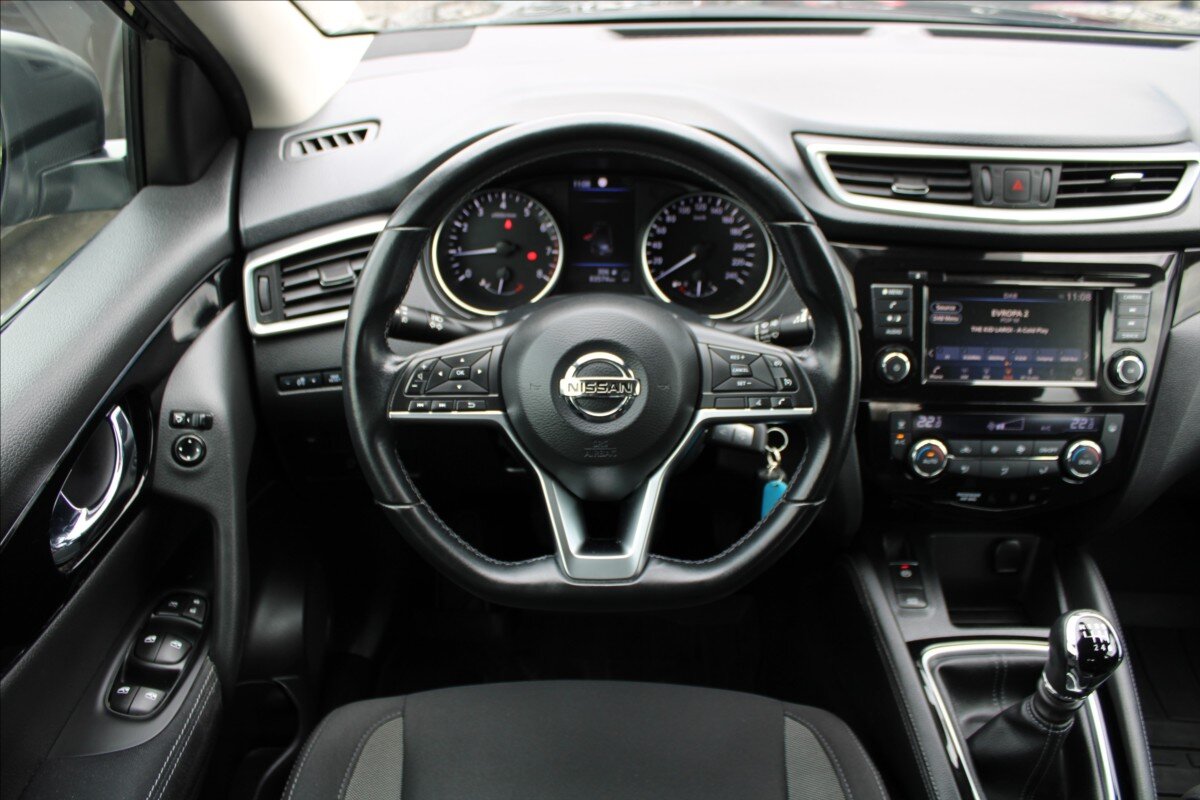 Nissan Qashqai SUV / Terénní 1,3 l 103 kw