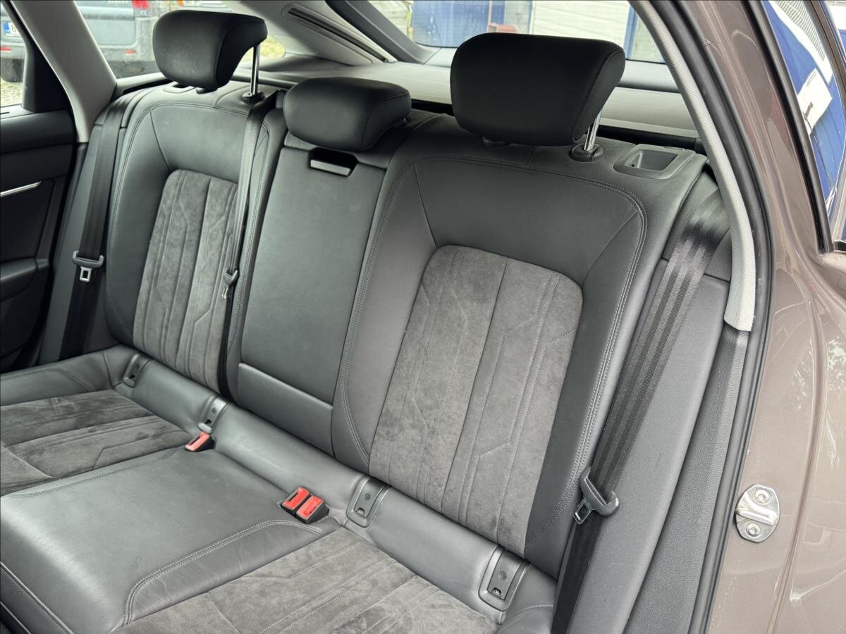 Audi A6 Allroad Kombi 3,0 l 210 kw