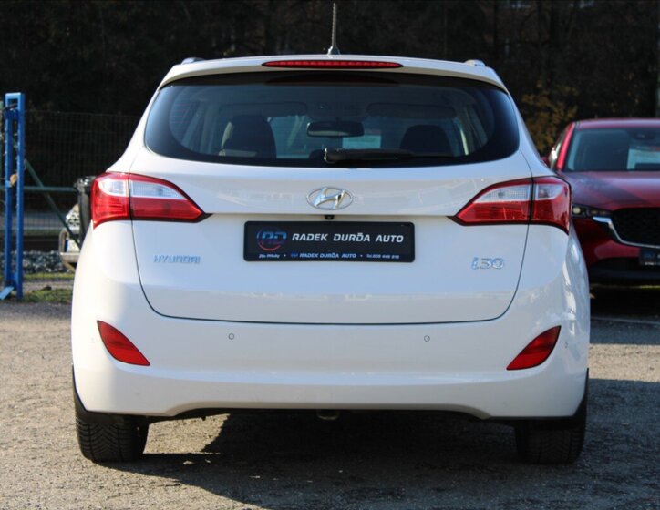 Hyundai i30 Kombi 1,6 l 99 kw