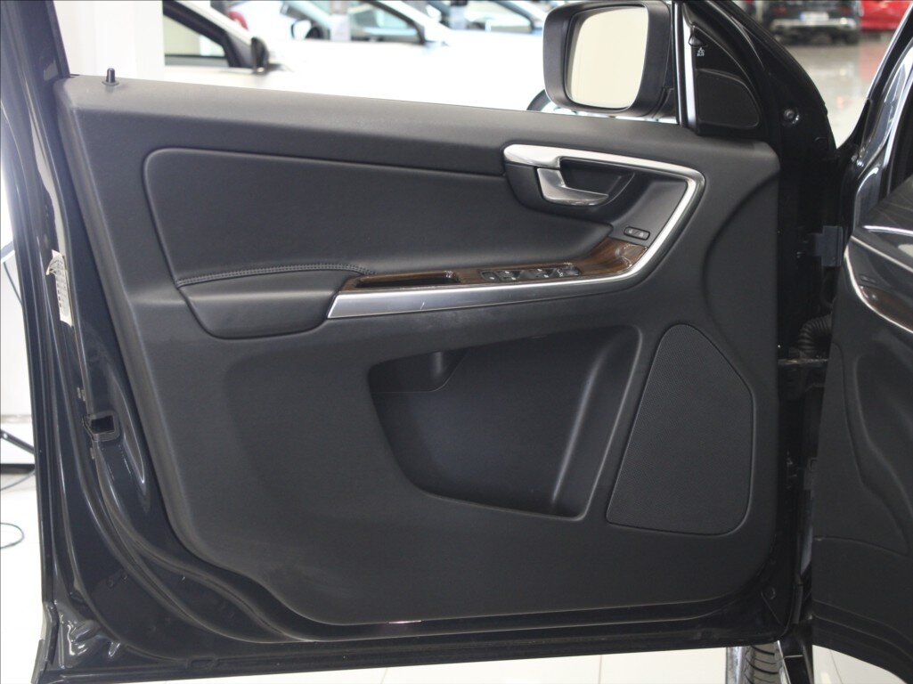 Volvo XC60 SUV / Terénní 2,4 l 162 kw