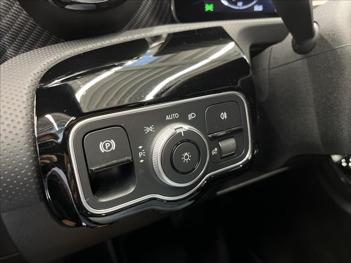 Mercedes-Benz CLA Kupé 2,0 l 85 kw