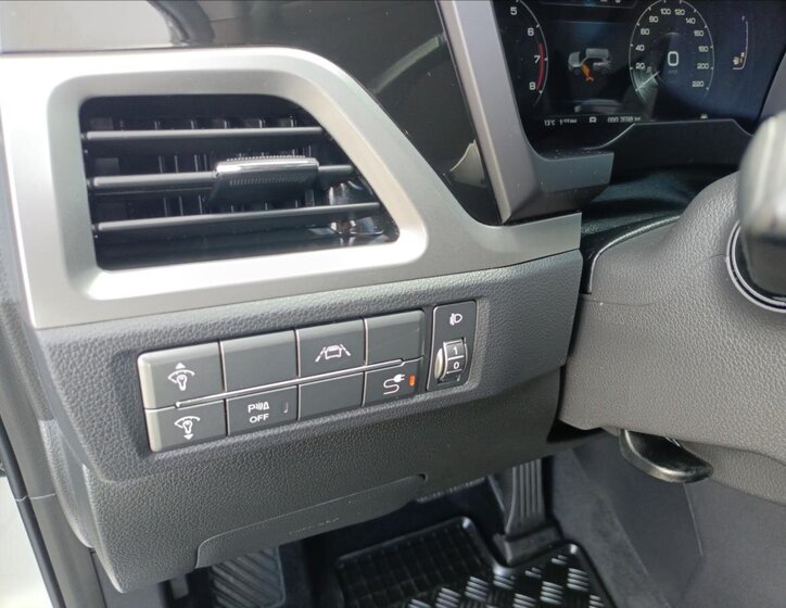 SsangYong Korando SUV 1,5 l 120 kw