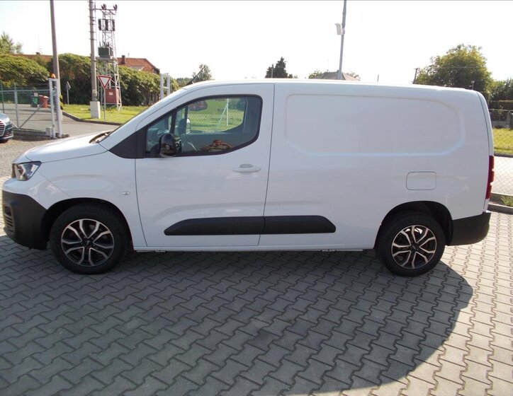 Peugeot Partner Ostatní 1,5 l 75 kw