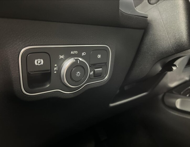 Mercedes-Benz GLB SUV 2,0 l 85 kw