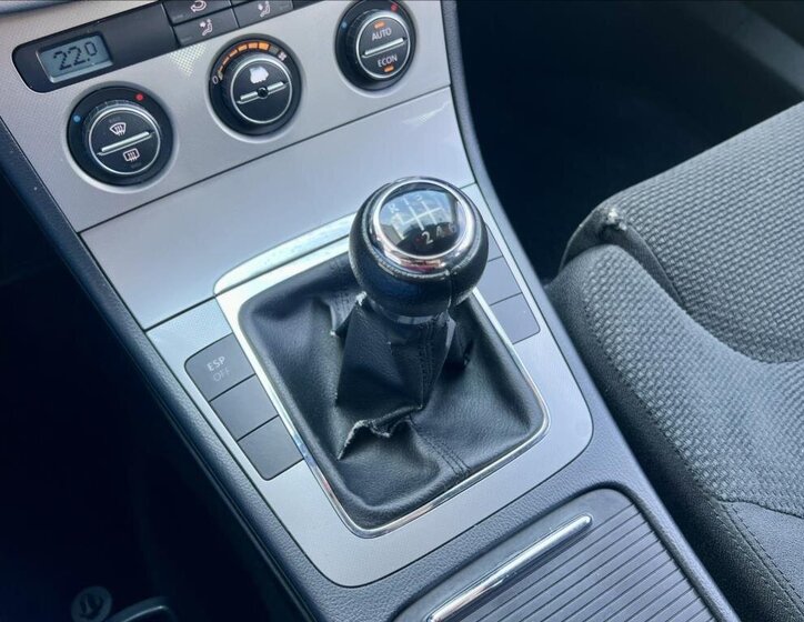 Volkswagen Passat Sedan 2,0 l 110 kw