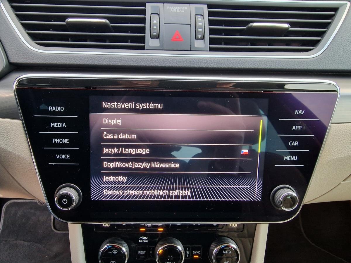 Škoda Superb Liftback 1,5 l 110 kw