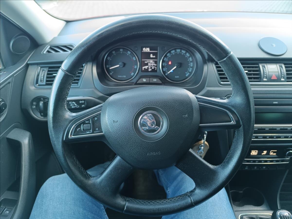 Škoda Rapid Liftback 1,2 l 63 kw