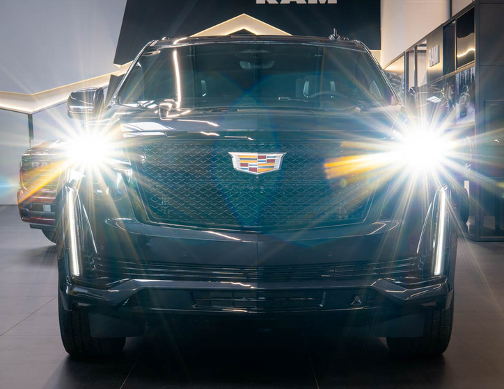 Cadillac Escalade 12