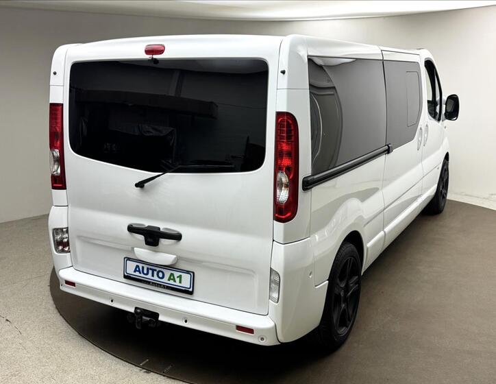 Opel Vivaro 4