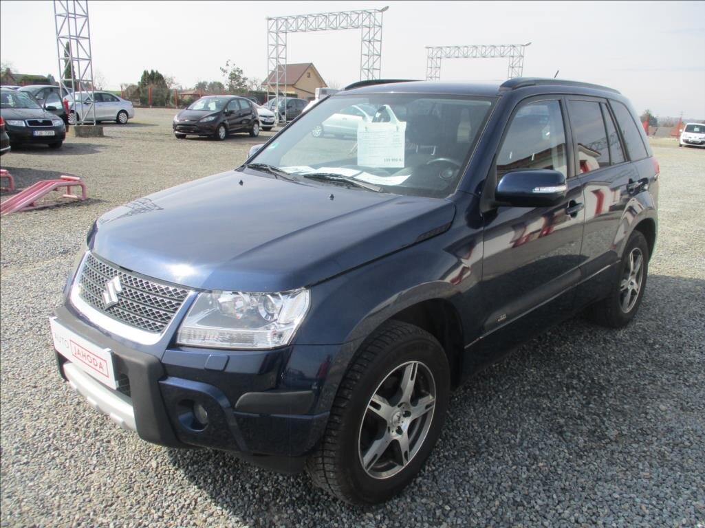 Suzuki Grand Vitara SUV / Terénní 2,4 l 124 kw