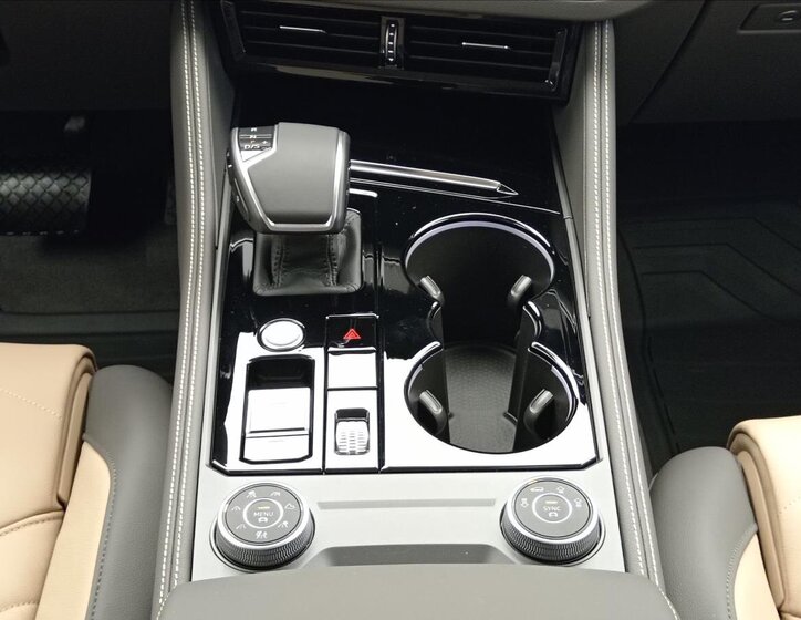 Volkswagen Touareg 15